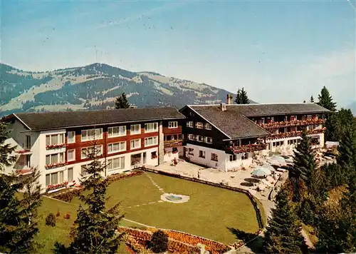 AK / Ansichtskarte 73952895 Sonthofen__Oberallgaeu Kur und Sporthotel Allgaeuer Berghof mit Alpe Eck