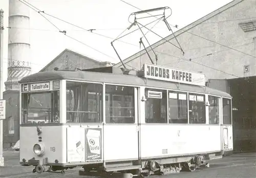 AK / Ansichtskarte  Strassenbahn_Tramway-- Karlsruhe Kriegs-Strassenbahnwagen