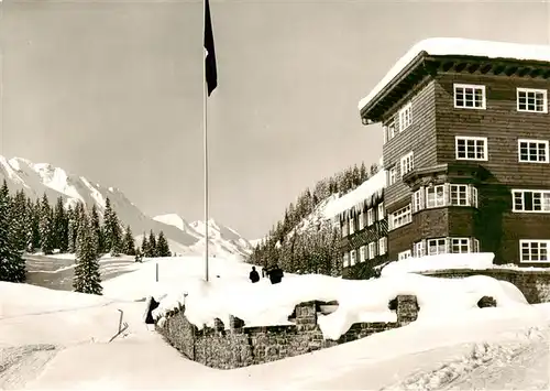 AK / Ansichtskarte  Riezlern_Kleinwalsertal_Vorarlberg Sporthotel Auenhuette Winterlandschaft Alpen