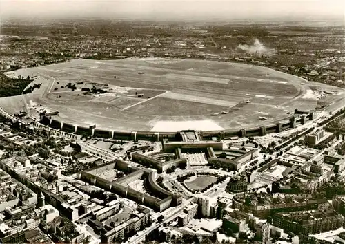 AK / Ansichtskarte  BERLIN Zentralflughafen Tempelhof