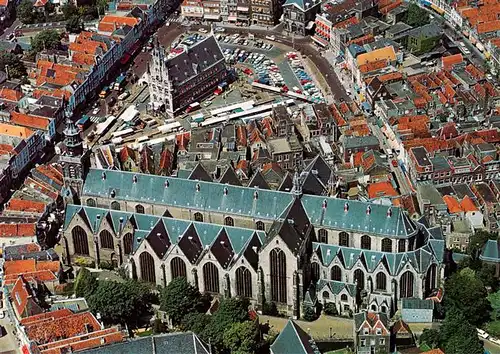 AK / Ansichtskarte  Gouda_NL St. Janskerk Markt Stadhuis