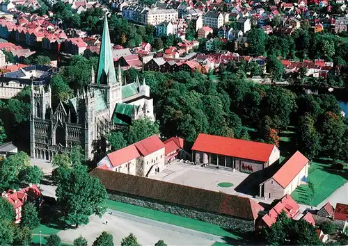 AK / Ansichtskarte 73953963 Trondheim_Trondhjem_Norge Nidaros domkirke og Erkebispegaerden