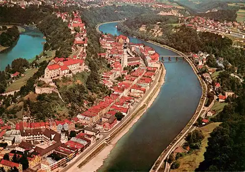 AK / Ansichtskarte  Burghausen__Salzach_Oberbayern Fliegeraufnahme mit Burg