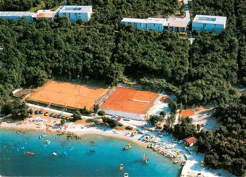 AK / Ansichtskarte 73954173 Porec_Croatia Fliegeraufnahme mit Strand Sport und Tennisplatz