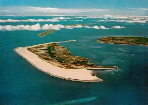 AK / Ansichtskarte  Amrum Fliegeraufnahme mit Insel Foehr und Suedspitze der Insel Sylt