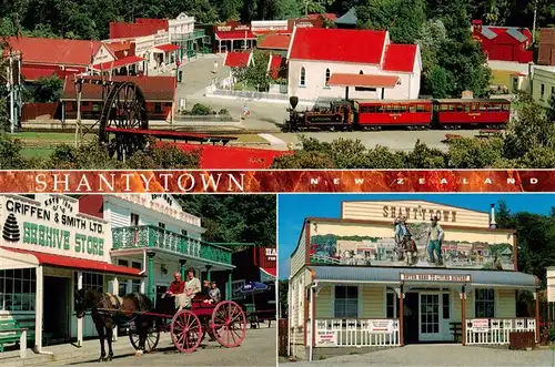 AK / Ansichtskarte 73954438 Shantytown_New_Zealand Overview Horse and Carriage Main Street Entrance to Shantytown