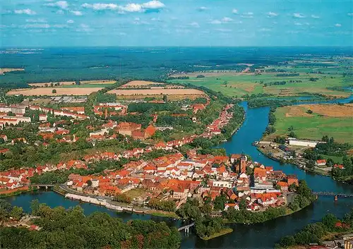 AK / Ansichtskarte 73954879 Havelberg Altstadt mit Havel Fliegeraufnahme