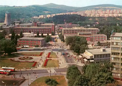 AK / Ansichtskarte  Gottwaldov_Zlin_CZ Namesti Prace v pozadi sidliste Jizny svahi