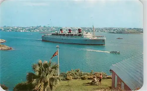 AK / Ansichtskarte  Dampfer_Oceanliner Queen of Bermuda