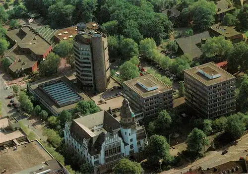 AK / Ansichtskarte 73955344 Gladbeck Rathaus mit Buerotuermen Stadtsparkasse Kommunikationszentrum