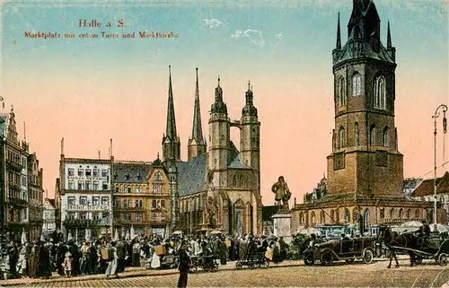 AK / Ansichtskarte 73956054 HALLE__Saale Marktplatz mit rotem Turm und Marktkirche
