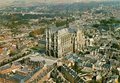 AK / Ansichtskarte  Amiens_80_Somme La Cathedrale Vue aerienne