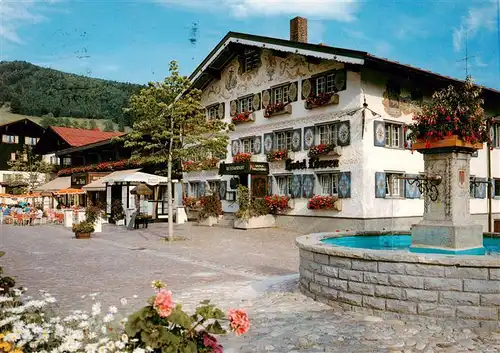 AK / Ansichtskarte  Oberstaufen Marktplatz Brunnen