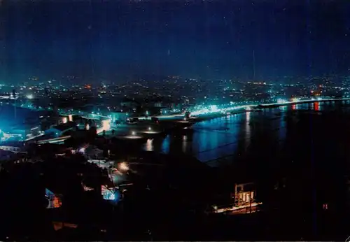AK / Ansichtskarte 73956477 Piraeus_Piraeus_Piree_Pireus_Pireo_Greece Panorama Bucht von Phaliron bei Nacht