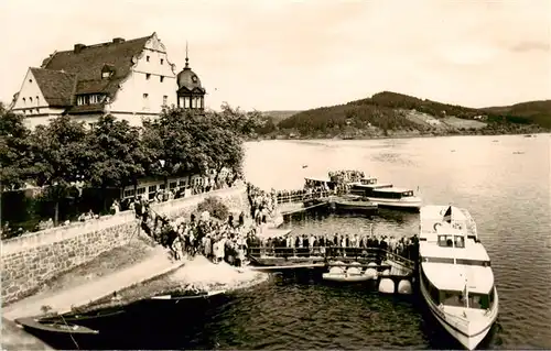 AK / Ansichtskarte  Saalburg-Ebersdorf Am Stausee der Bleiloch-Saaletalsperre Schiffahrt am HO-Hotel Kranich Handabzug