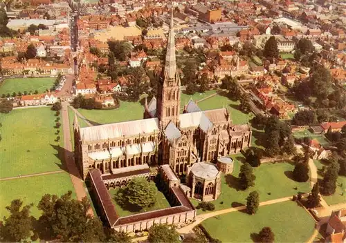 AK / Ansichtskarte  Salisbury___Wiltshire_UK Cathedrale Fliegeraufnahme