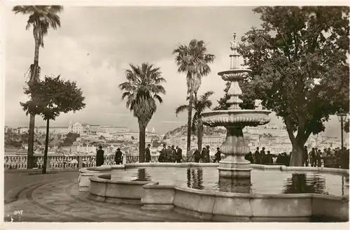 AK / Ansichtskarte 73956634 Lissabon_Lisbon_Lisboa_PT Brunnen Aussichtspunkt Blick auf die Stadt