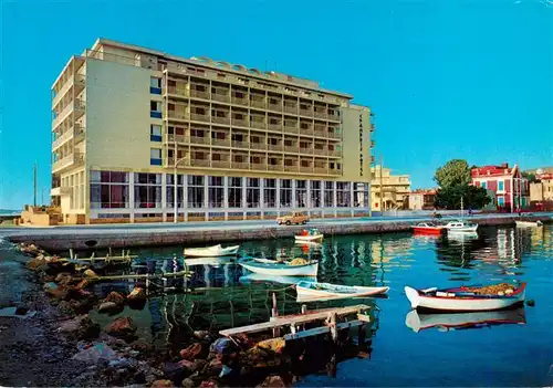 AK / Ansichtskarte 73957018 Chios_Greece Hotel Chandris Bootsliegeplatz