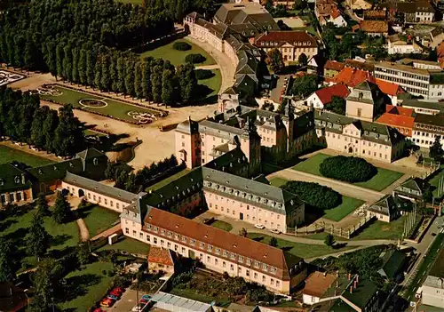 AK / Ansichtskarte  Schwetzingen_BW Schloss mit Schlossgarten Fliegeraufnahme