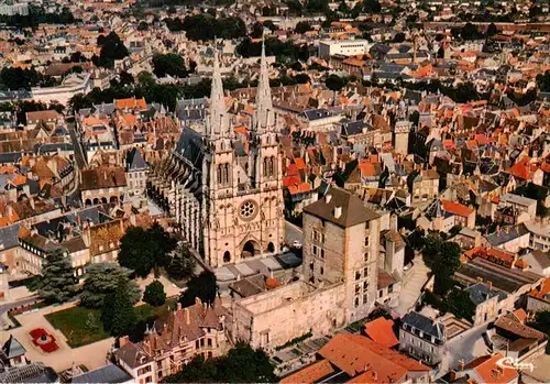 AK / Ansichtskarte  Moulins__03_Allier Vue aerienne La cathedrale et La Mal Coiffee
