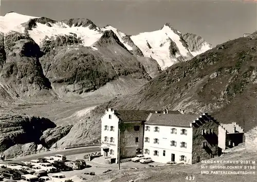 AK / Ansichtskarte 73957636 Heiligenblut_Kaernten_AT Glocknerhaus mit Grossglockner und Pasterzengletscher Hohe Tauern