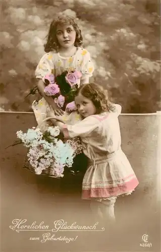 AK / Ansichtskarte  Foto_GLCo_Nr. 4268/1 Gluckwunsch zum Geburtstag Kinder Blumen