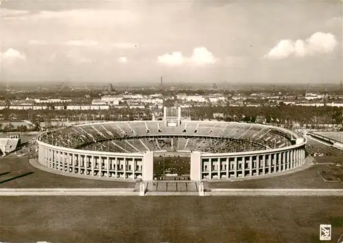 AK / Ansichtskarte  Stadion_Stadium_Estadio Berlin Olympian 