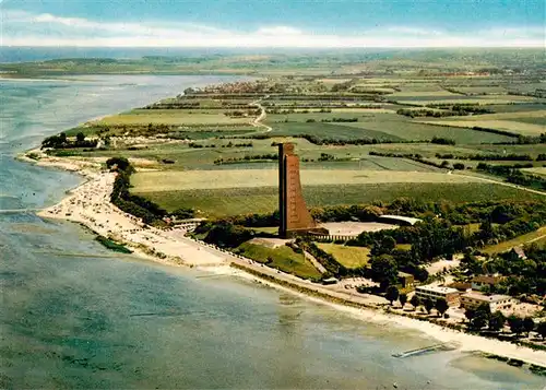 AK / Ansichtskarte  LABOE_Ostseebad Fliegeraufnahme mit Marine Ehrenmal