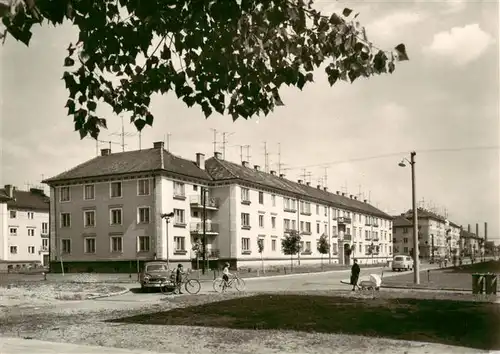 AK / Ansichtskarte  Hodonin_Goeding_CZ Strassenpartie Wohnblocks