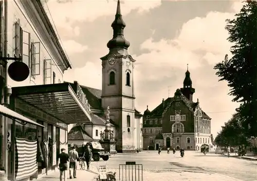 AK / Ansichtskarte  Hodonin_Goeding_CZ Gottwaldovo namesti Stadtzentrum Kirche