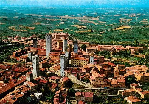 AK / Ansichtskarte  San_Gimignano_Toscana_IT Fliegeraufnahme