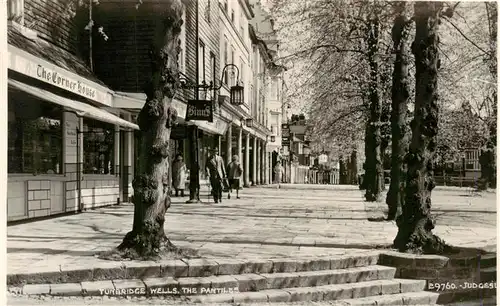 AK / Ansichtskarte 73960010 Tunbridge__Wells_UK The Pantiles Colonnade