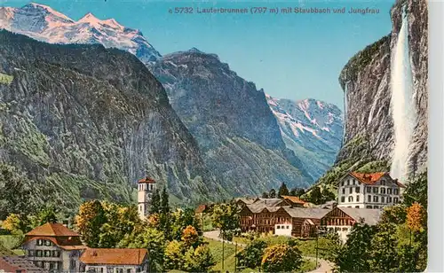 AK / Ansichtskarte  Lauterbrunnen_BE mit Staubbach Wasserfall und Jungfrau