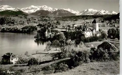 AK / Ansichtskarte  SPIEZ_Thunersee_BE Panorama mit Schloss