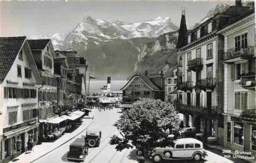 AK / Ansichtskarte  Brunnen__SZ Hauptstrasse Blick gegen Urirotstock