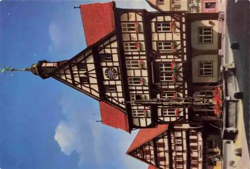 AK / Ansichtskarte 73961535 Urach_Bad Rathaus mit Marktbrunnen Fachwerkhaeuser Altstadt