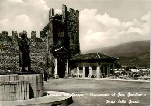 AK / Ansichtskarte  Bassano_del_Grappa_IT Monumento al Gen Giardino e Porta delle Grazie