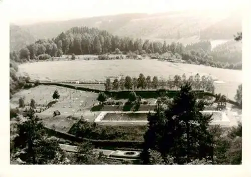 AK / Ansichtskarte 73962553 Ziegenrueck_Saale_Thueringen Blick vom Schlossberg auf das Freibad