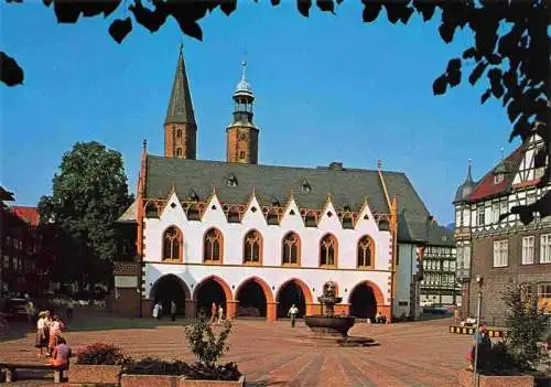 AK / Ansichtskarte 73962678 GOSLAR Rathaus und Marktkirche