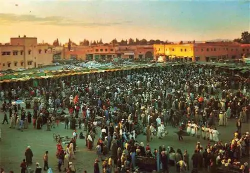 AK / Ansichtskarte  Marrakech_Marrakesch_Maroc Platz Djemaa El Fna