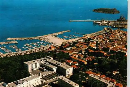 AK / Ansichtskarte  La_Ciotat_13 Vue aerienne sur le Port de Plaisance et le nouvel Hopital