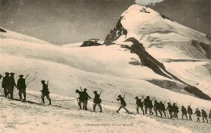 AK / Ansichtskarte 73963543 Gebirgsjaeger_Chasseur_Alpins_Mountaineers 1737 E.Reynaud Editeur Chambery