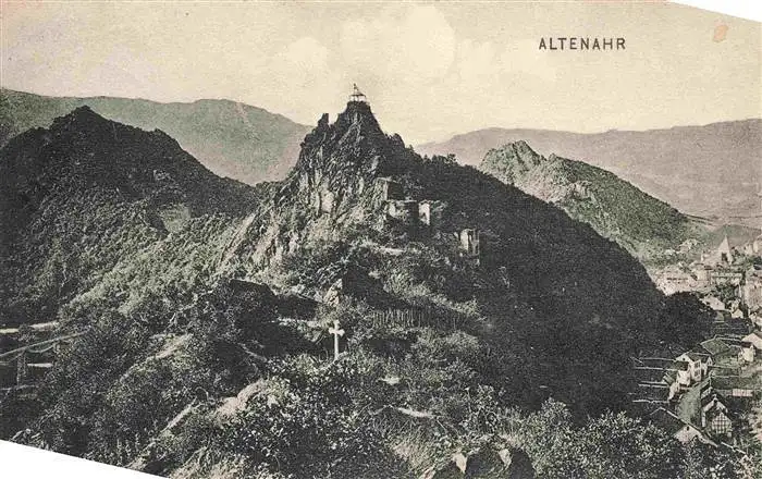 AK / Ansichtskarte 73963724 Altenahr mit Burg und weissem Kreuz