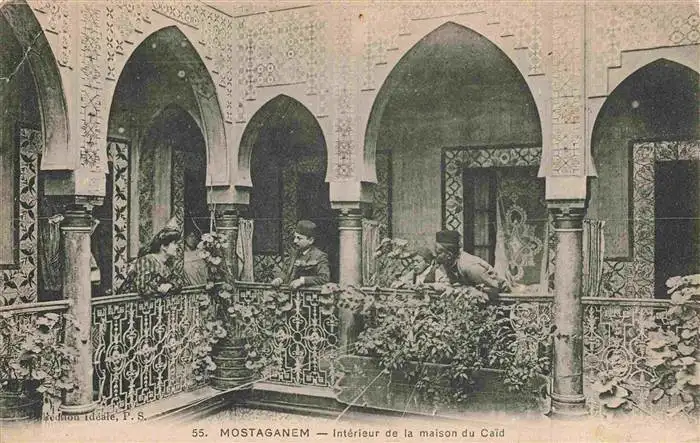 AK / Ansichtskarte  Mostaganem_Algerie Intérieur de la maison du Caid