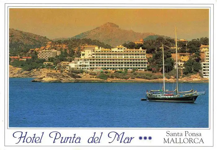 AK / Ansichtskarte 73964083 Santa_Ponsa_Mallorca_ES Hotel Punta del Mar Ansicht vom Meer aus Segelyacht