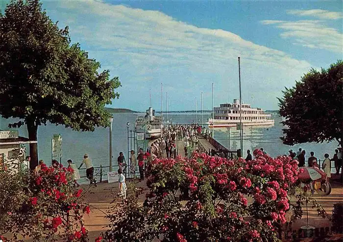 AK / Ansichtskarte  Starnberg_Starnbergersee Seepromenade mit Landungssteg