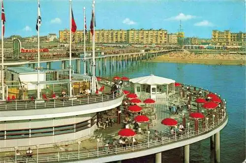 AK / Ansichtskarte 73964382 Scheveningen_NL The Pier Seebruecke Blick zum Strand