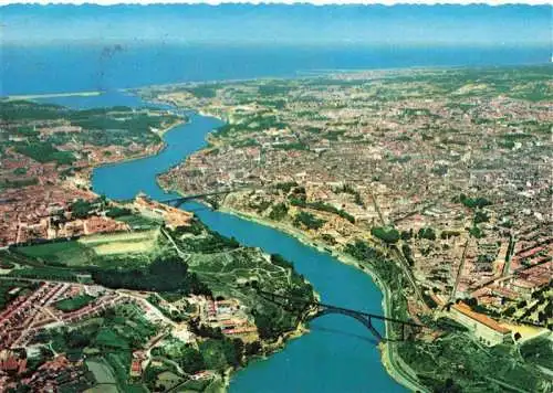 AK / Ansichtskarte 73964399 Porto__Portugal The 3 bridges on Douro seen from the air