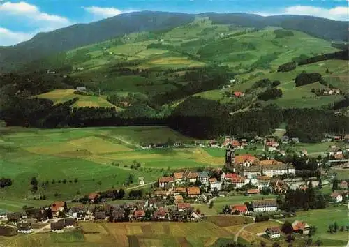 AK / Ansichtskarte  St_Peter_Schwarzwald Panorama Hoehenluftkurort Blick zum Kandel