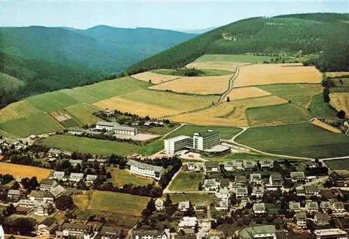 AK / Ansichtskarte  Willingen_Sauerland Teilansicht Kurort im Naturpark Diemelsee